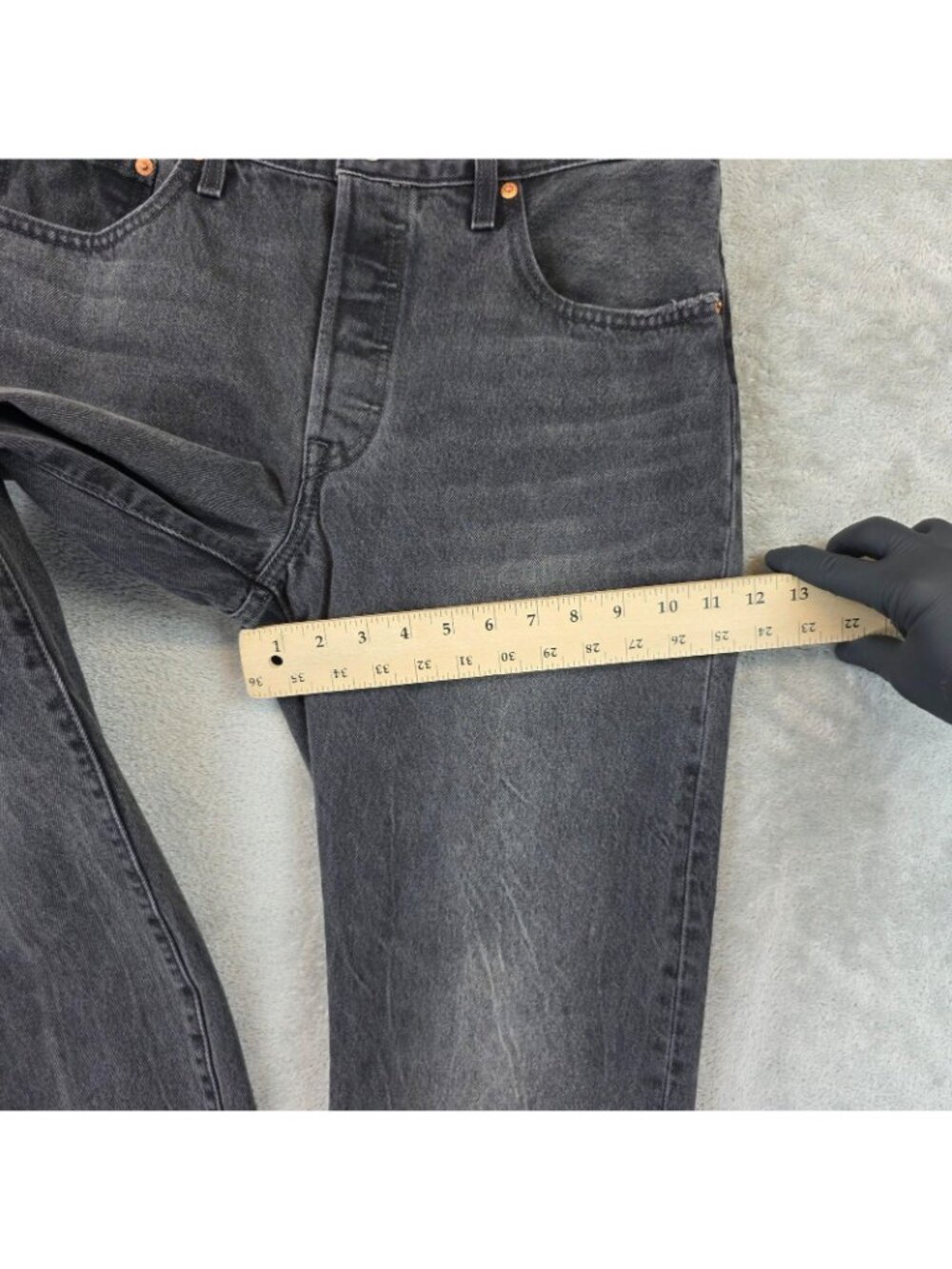 Levis 501 90s Jeans Womens 30 Gray Charcoal Wash Relaxed Straight Button Fly - Picture 12 of 16